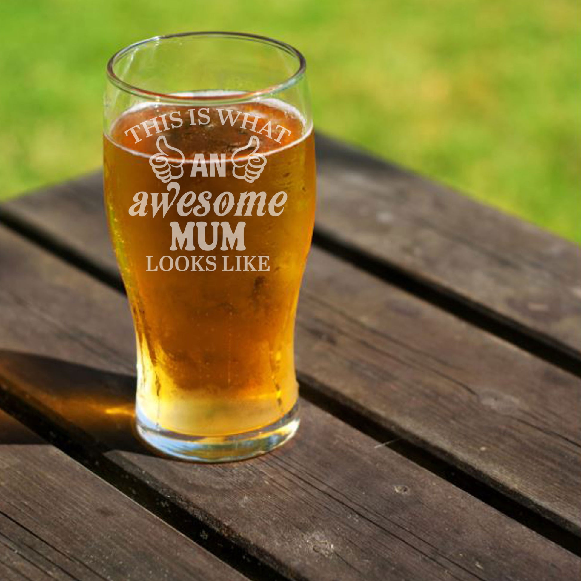 "This Is What An Awesome Person Looks Like" Novelty Engraved Pint Glass  - Always Looking Good -   