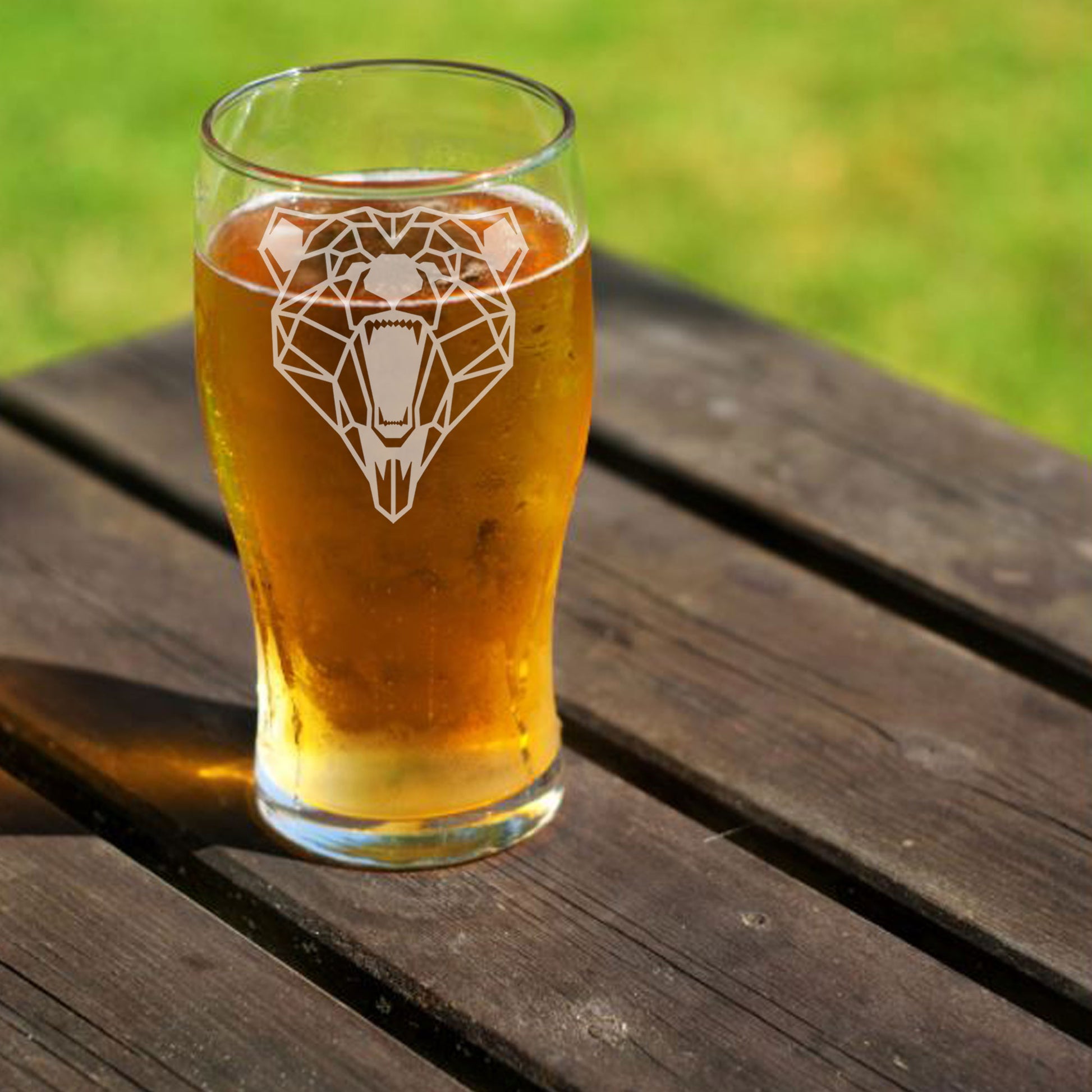 Grizzly Bear Engraved Beer Pint Glass  - Always Looking Good -   