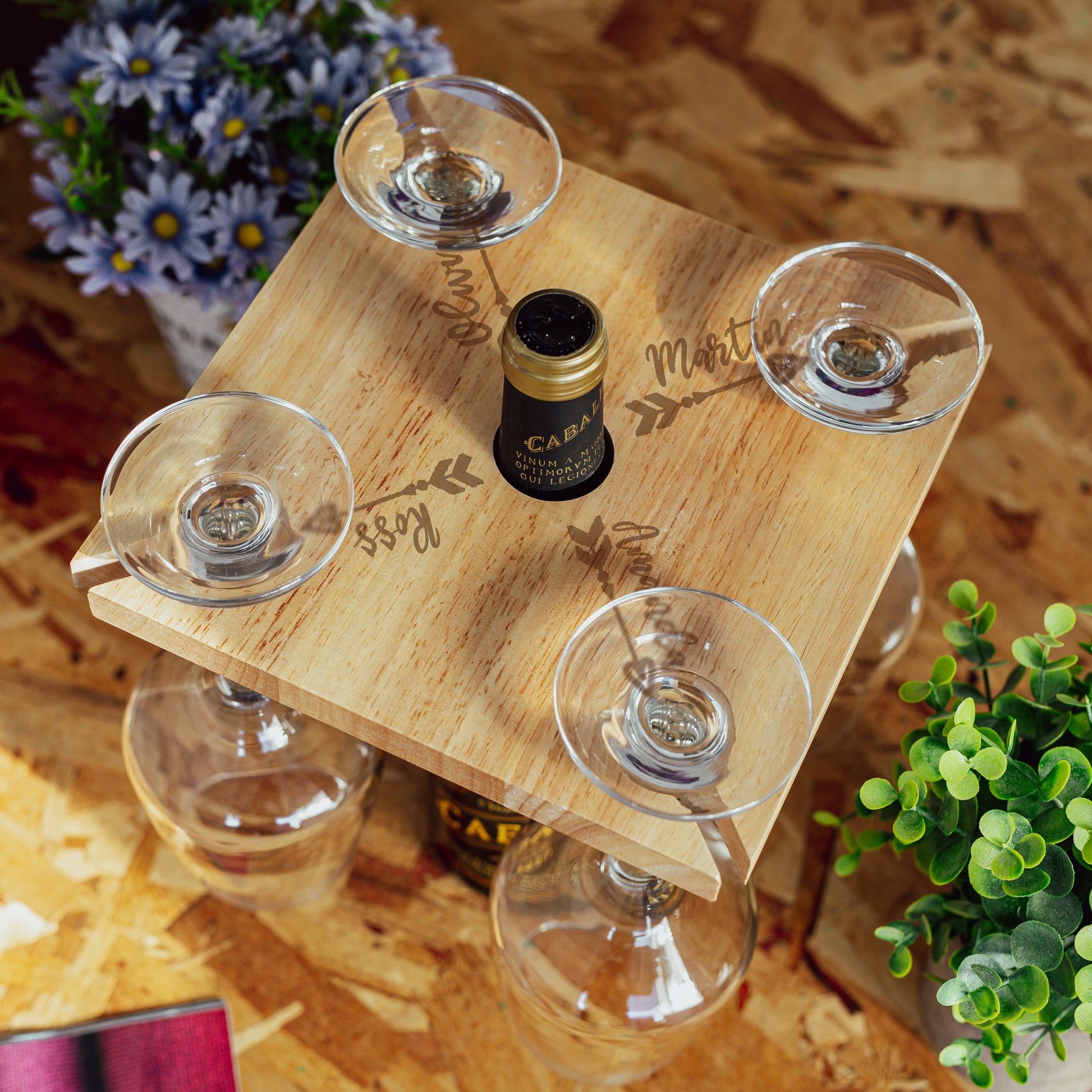 Engraved Personalised Wooden 4 Wine Glass Butler Caddy With Names  - Always Looking Good - Name Arrow Design With Glasses  